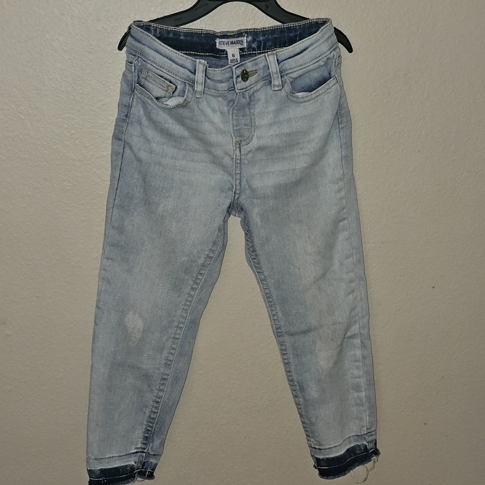 Steve Madden Kids Blue Ankle Cropped Jeans with Classic Fit
